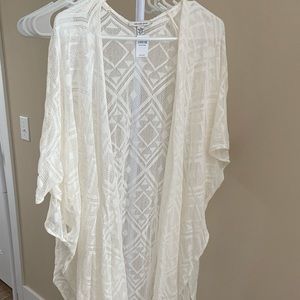NWT American Eagle Cream Kimono